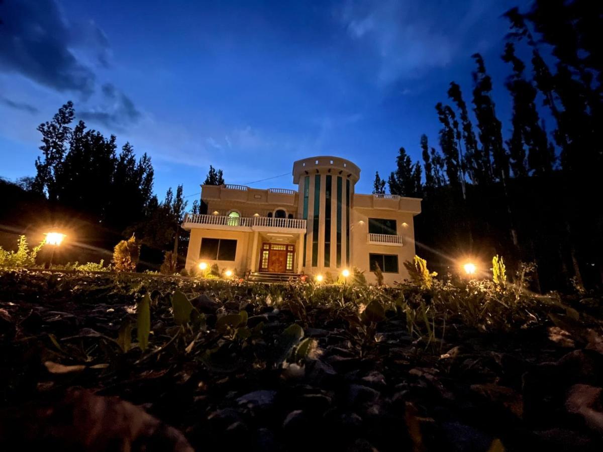 Skardu Saraye Hotel & Resort Εξωτερικό φωτογραφία
