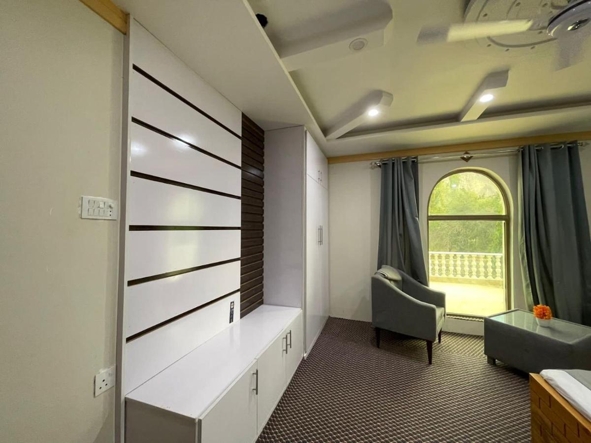 Skardu Saraye Hotel & Resort Εξωτερικό φωτογραφία